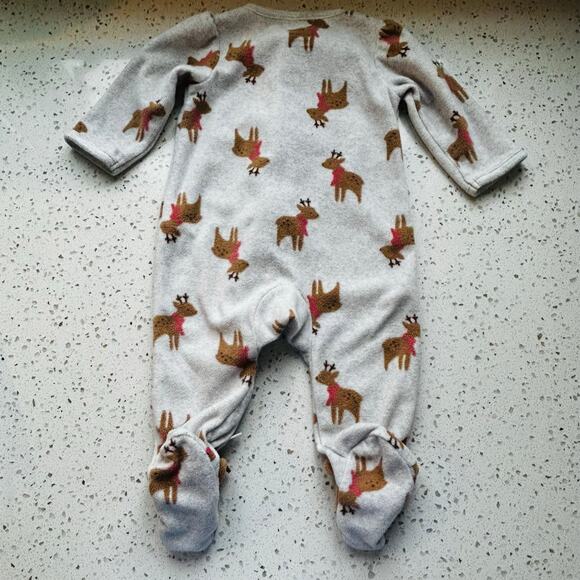 0-3 Month Girls Reindeer Fleece Footed PJs - Picture 2 of 8